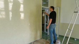 Напыление перламутрового защитного воска на текстурную покраску