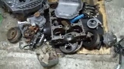 Испытание агрегата для мойки деталей.