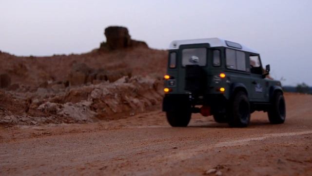 RC LANDROVER D90 TOYOTA HILUX JEEP RUBICON AXIAL SCX10 2 смотреть онлайн