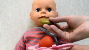 Куклы пупсики Играем в дочки матери купаем пупсиков кукла Барби Пупсик  Видео для детей #MrGeor