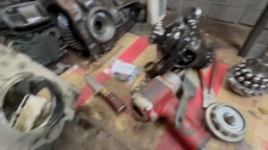 Потек сальник хвостовика заднего редуктора 2.93 на БМВ 5er G30 2.0 дизель