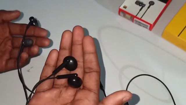 Redmi earphone Vs realme buds classic ⚡⚡ || Which is best to buy , best Earphones under 400 Giveawa