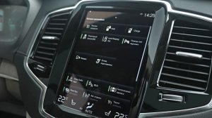 VOLVO XC 90 Recharge - Полноразмерный. Семиместный. 3 литра на сотню. Обзор на гибрид от Вольво.