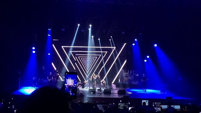 Ани Лорак – Он (Live) смотреть онлайн