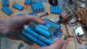 Почему взрываются и горят гироскутеры и электросамокаты