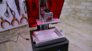 Фотополимерный 3D принтер BENE4 от Nova3D | Первый взгляд