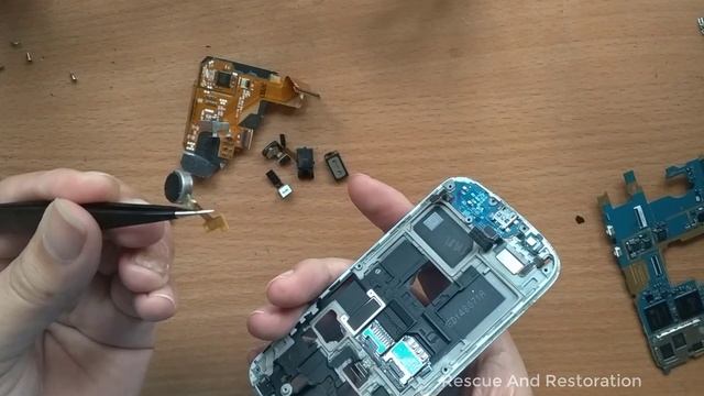 Restoration abandoned S4 phone broken | Restore phones destroyed screen смотреть онлайн