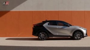 ✅ Toyota C-HR (2024) второго поколения. Впервые показан публично.