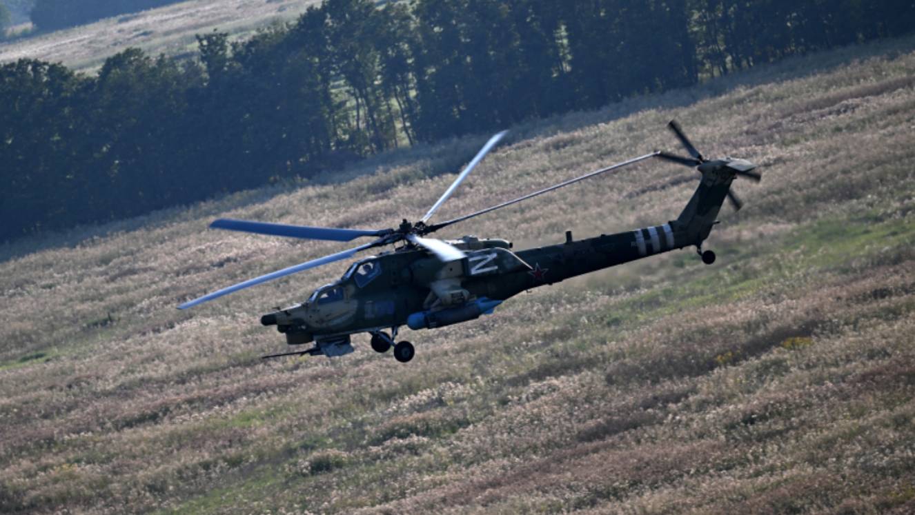 Экипаж вертолета Ми-28НМ ударил по пехоте ВСУ. Лучшее видео из зоны СВО