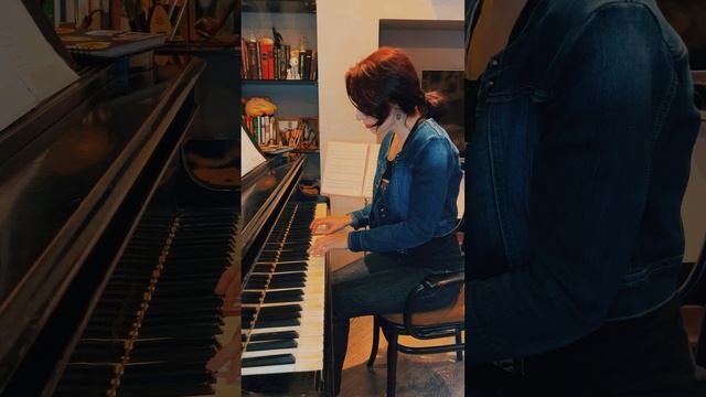 Работаю над новой песней #piano #musicmaking #instrumental
