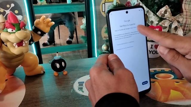 como quitar cuenta google motorola edge 40 android 13 смотреть онлайн