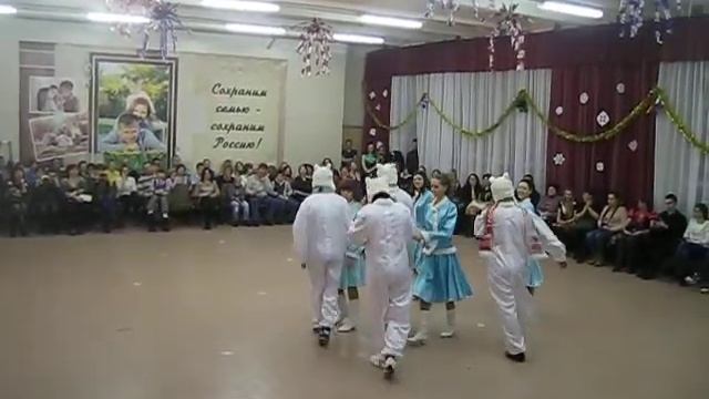 Медведи и снегурочки