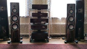 Monitor Audio Platinum 200 3G speakers