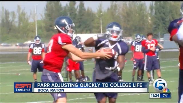 Daniel Parr adjusting to college life смотреть онлайн