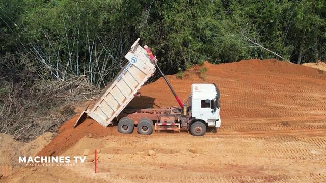 Deep Mountain Road Building Technology Bulldozer Pushing Clearing Rock Dirt Excavator Digging Stone смотреть онлайн