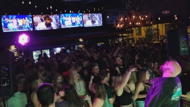 Shut Up and Dance смотреть онлайн