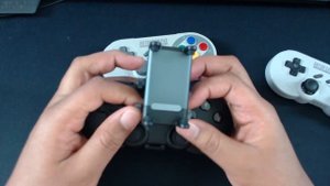 WHY DID YOU MAKE THIS!!!! 8BITDO SN30 XBOX CONTROLLER FOR CLOUD GAMING UNBOXING AND REVIEW