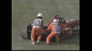 GP Japão 1998 - Tuero vs Takagi e abandono de Schumacher