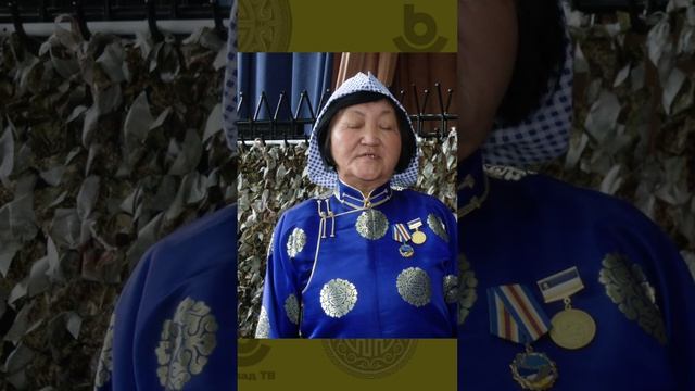 Мухар-Шэбэрэй аймагай Хүсөөтэ нютагай эхэнэрнүүд үдэр бүри сэрэгшэдтээ хубсаһа хунар оено