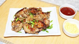 Куриные крылышки в духовке. В медово-имбирном соусе.