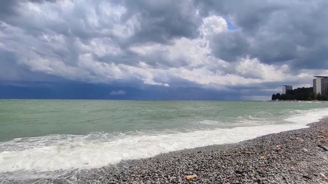 СРОЧНОЕ ВКЛЮЧЕНИЕ‼️ ОПЯТЬ ШТОРМОВОЕ ПРЕДУПРЕЖДЕНИЕ В АБХАЗИИ. НА ПИЦУНДУ НАДВИГАЮТСЯ ДВА СМЕРЧА