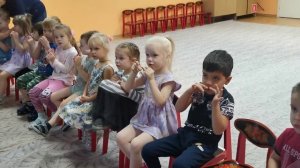 песня про Лену и дудочку