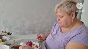 Всем привет .У нас обед а я только присела
