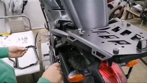 ИНСТРУКЦИЯ! РАМКИ К ОРИГИНАЛЬНОМУ БАГАЖНИКУ НА HONDA NC 700-750 X S. УСТАНОВКА