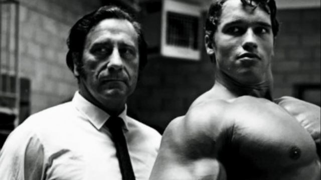 Did Arnold Schwarzenegger Just Declare War on the Mr. Olympia? смотреть онлайн