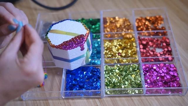 Stardew Valley Prismatic Shard Sequin Ornament Kit Tutorial! смотреть онлайн