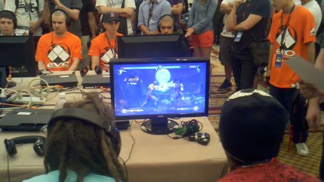 UsedForGlue vs () Evo MK9 2012 Pools смотреть онлайн