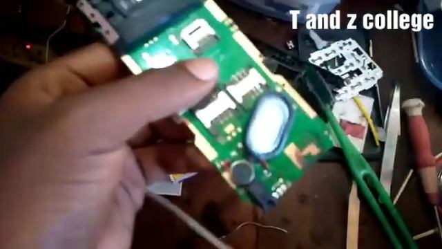 Badili mic na system charge na tumia mic mbadala @fundi simu смотреть онлайн