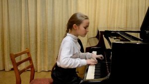 К. Черни- Г Гермер Этюд N 23 Соль мажор исп. Сергиенко Ксения 8 лет