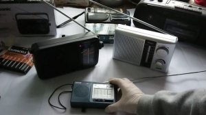 Panasonic RF 2400d vs Tecsun R 9012 vs N"oveen R451 (FM)