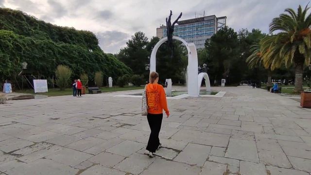 Пицунда осенний пляж. Прощание с морем . Его больше нет с нами . Абхазия 2023