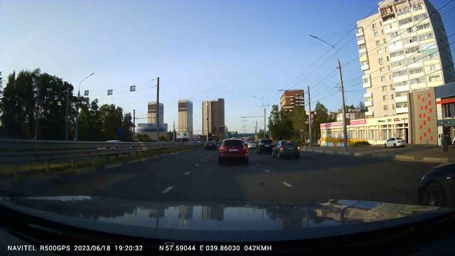 Видеорегистратор Navitel R500 gps пример съемки вечер смотреть онлайн