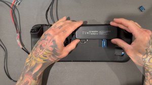 Steam Deck LCD gets a oculink port