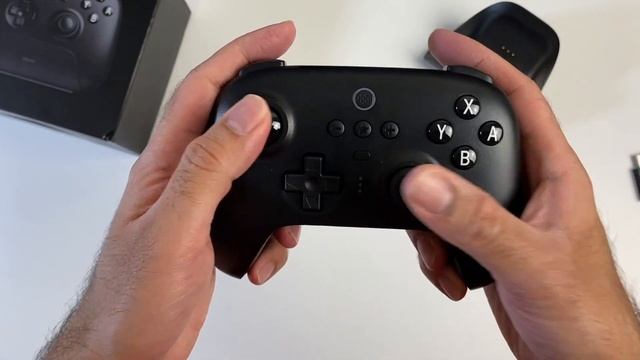 8BitDo Ultimate BT Controller - Hybrid Game Controller смотреть онлайн