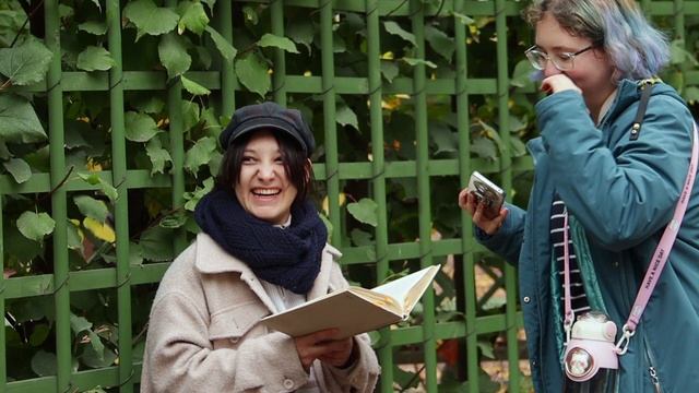 Летний сад в октябре. 13 октября 2024 г. смотреть онлайн