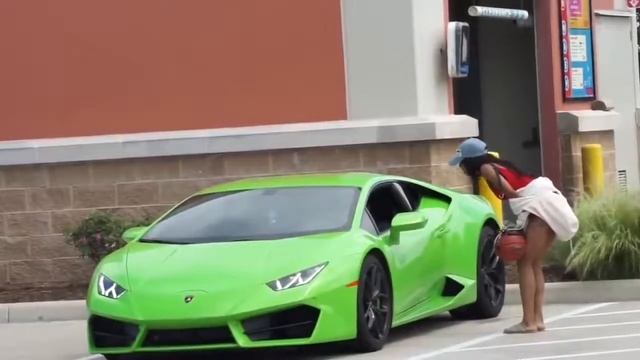 НАГЛАЯ ШКУРА ПОВЕЛАСЬ НА ТАЧКУ l ИСТЕРИЧКА ПОВЕЛАСЬ НА ТАЧКУ смотреть онлайн