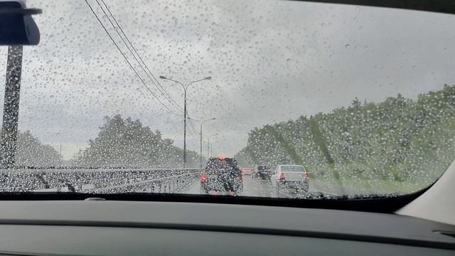 Антидождь Shine Systems NanoGlads работа в пробке при торможении. смотреть онлайн