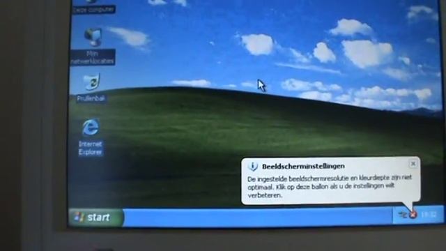 Windows XP on Pentium 166 MHz