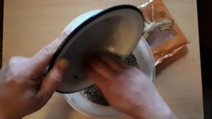 Лучшая прикормка для зимней рыбалки на плотву и другую мирную рыбу!