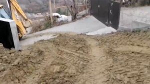 Обратная лопата на JCB 3CX SUPER  Excavator in the mountains