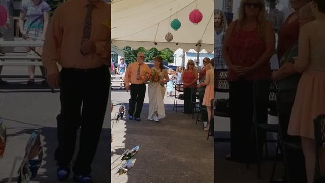 MOM AND DADS WEDDING RENEWAL смотреть онлайн