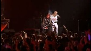 Motley Crue - Shout At The Devil