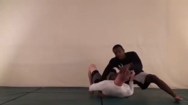 Leg Lock and Exotic Combinations. Приемы MMA обучение DIN THOMAS. Борьба в партере, болевые приемы. смотреть онлайн