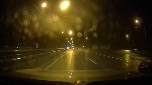 Ночью? По трассе? Без габаритов? Отлично! смотреть онлайн