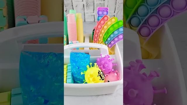 Складываю мои игрушки антистресс - финдеры!