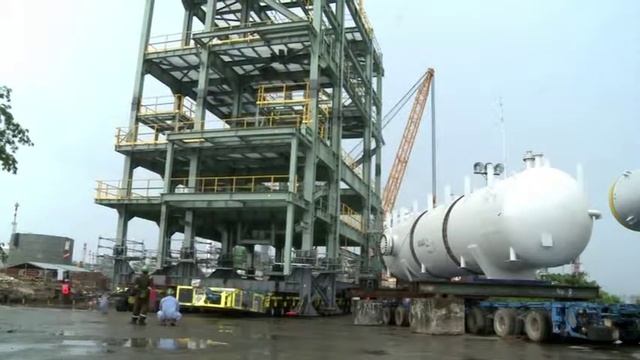 575 Tons Module - Transport by Multi Axle+Goldhofer SPMT - GAMA GROUP смотреть онлайн